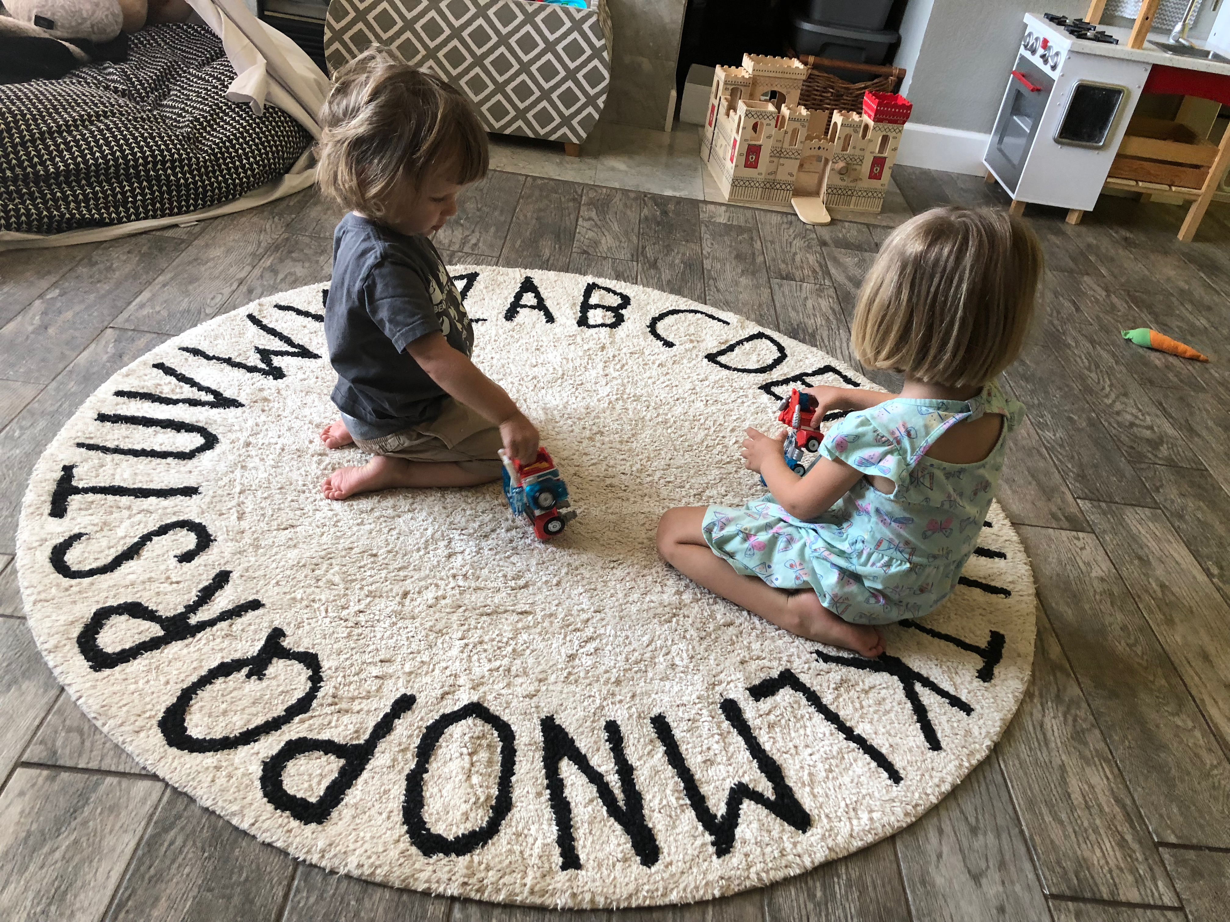 Two In Tow & On The Go Review:Lorena Canals Rugs Round ABC Natural Black_2