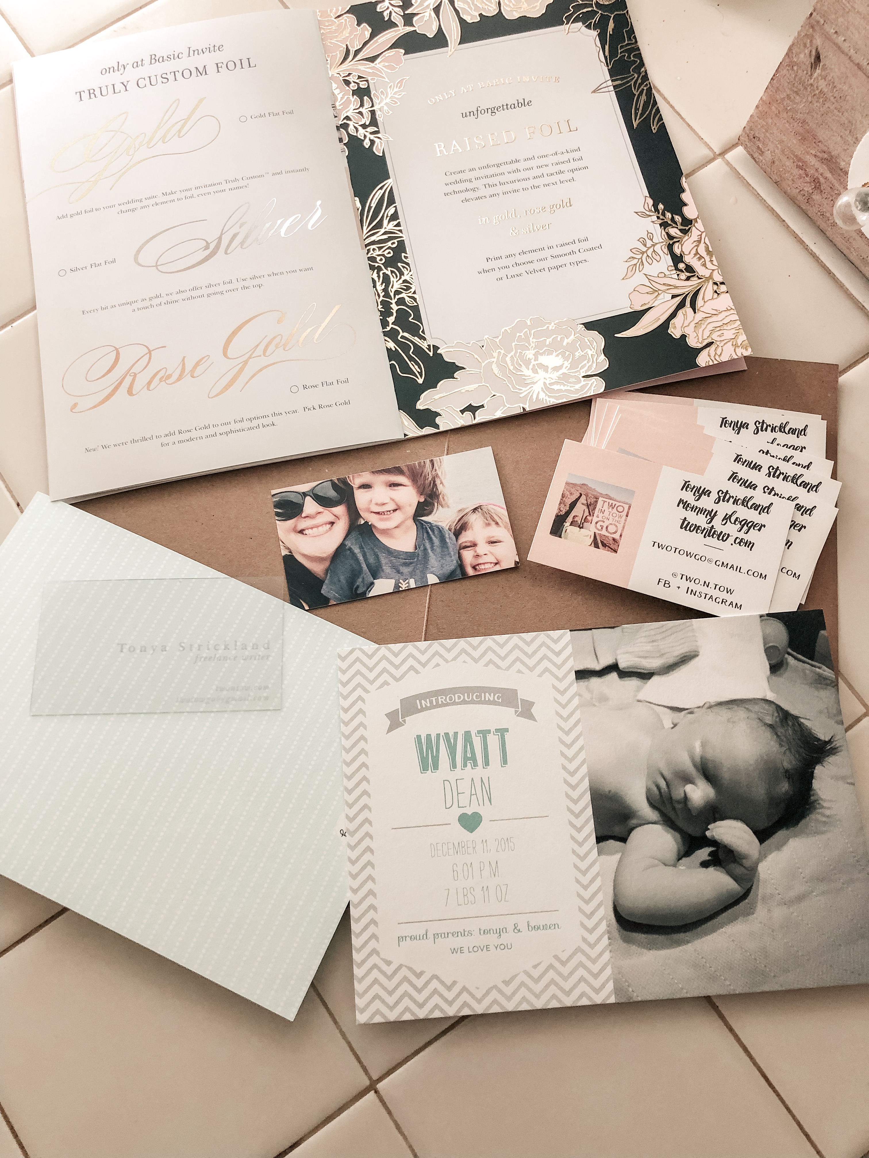 Basic Invite Review - Two In Tow & On The Go